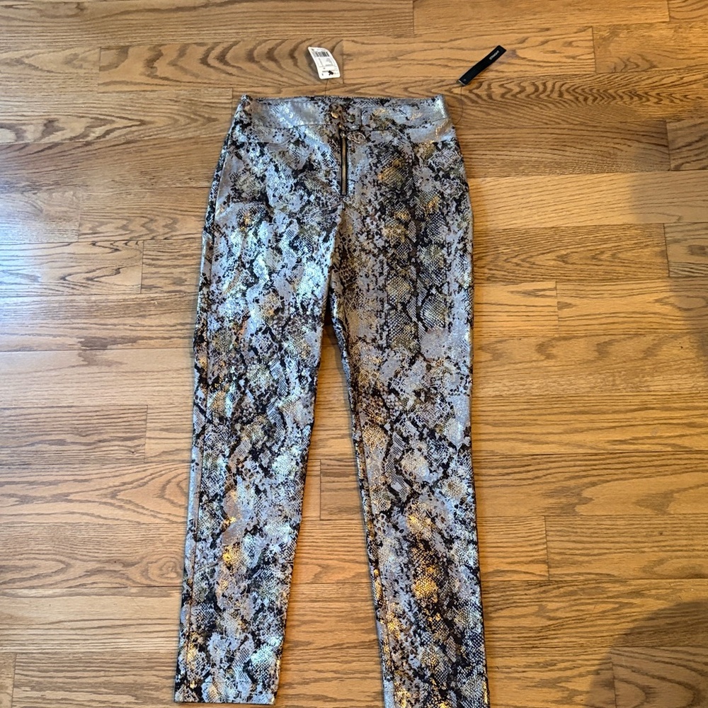 Joseph Ribkoff Snake-Print Skinny Jeans in Gray and Black